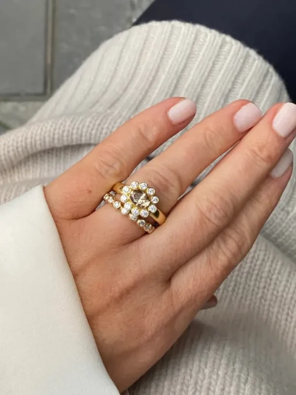 Alexandria ring, stor*P. Hertz Clearance