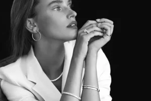 Diamant collier*P. Hertz Best