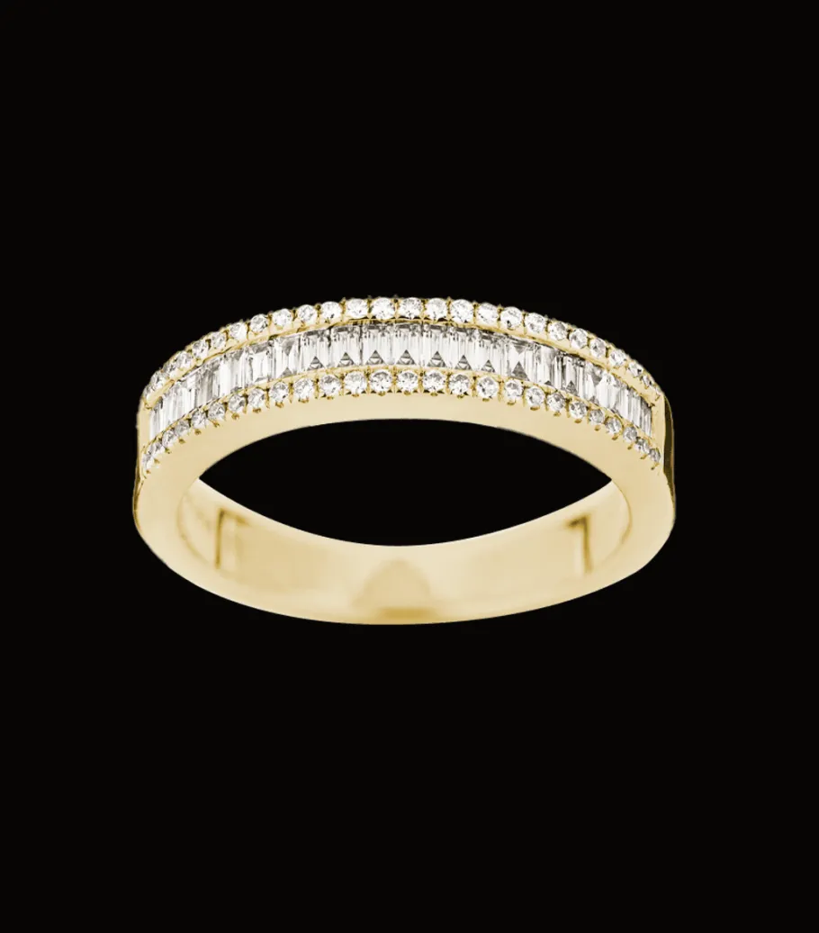 diamantring_med_baguetter_0.webp Diamantring med baguetter i guld*P. Hertz Best