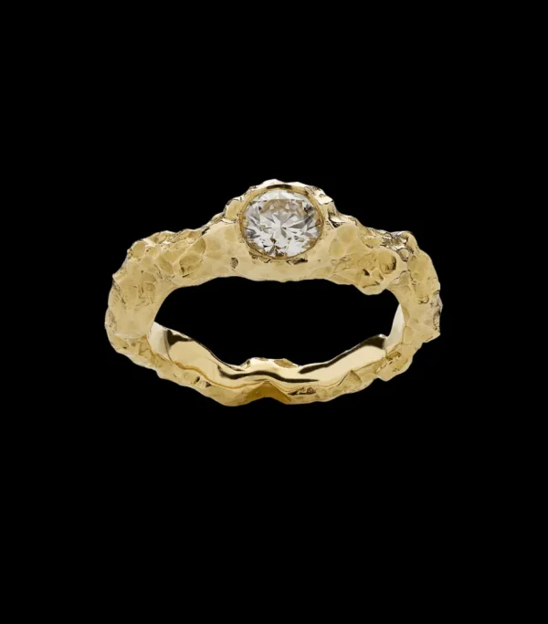 Volcano ring*P. Hertz New